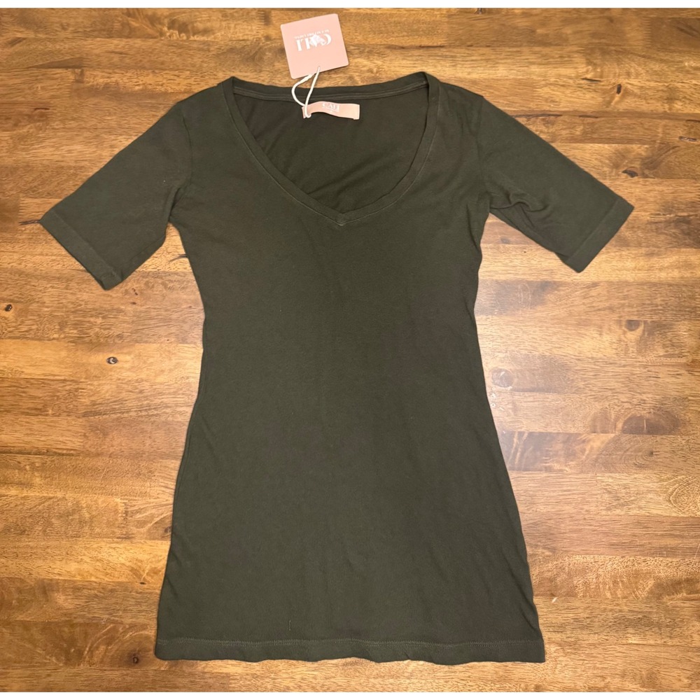 Cali Dreaming V-Neck Tee Organic Cotton Knit Top Dark Army Green Size S - Picture 2 of 9